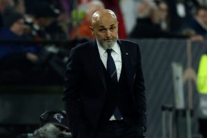Luciano-Spalletti-Italy-shrug-1