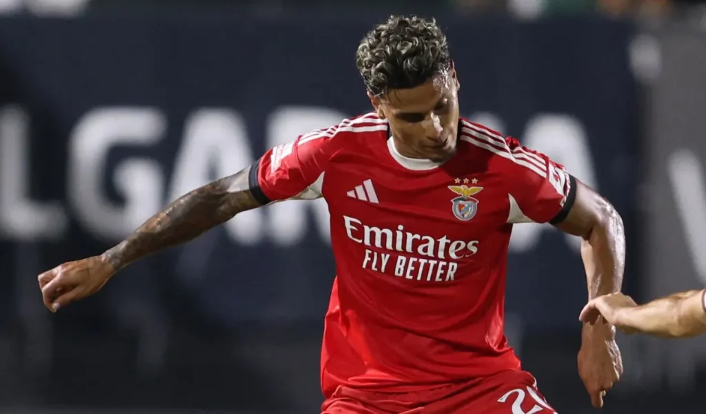 richard-rios-jugador-de-benfica.jpg