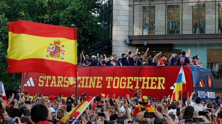 españa recibimiento