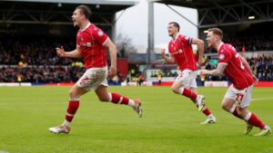 wrexham leeds