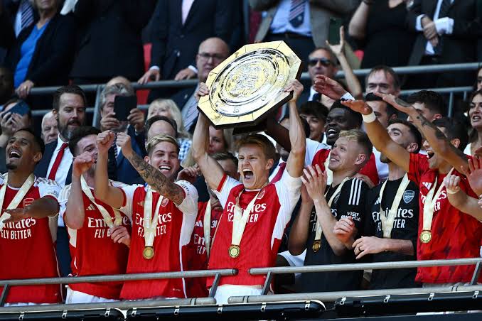 arsenal campeon shield